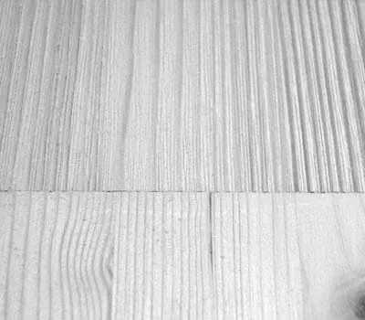 Porównanie powierzchni strukturowanej z powierzchnią gładką