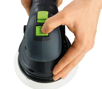 Jeśli wymagany jest silniejszy ścier, można przeprowadzić szlifowanie zgrubne, a następnie szlifowanie dokładne szlifierką mimośrodową