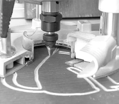 Przesuwanie po liniach konturu