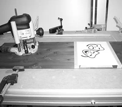 Przyklejanie wzoru na element obrabiany