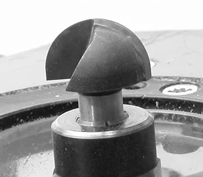 Frez do wgłębień półokrągłych