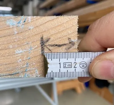 Ustawienie ogranicznika głębokości cięcia