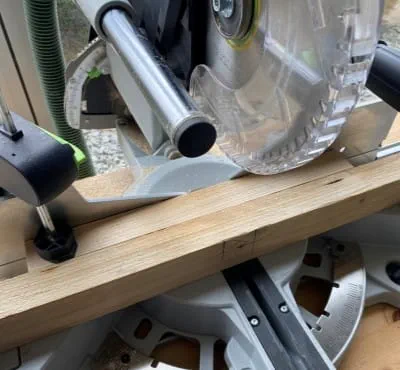 Położenie elementu obrabianego na stole KAPEX