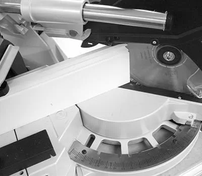 Zacisk mocujący obrabiany przedmiot