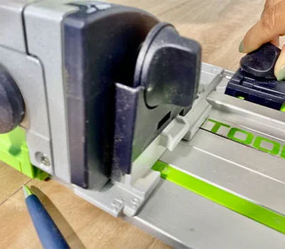 Mocowanie ogranicznika z przodu