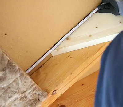 Zmierzyć pozostałą odległość do kleszczy.