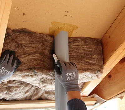 Zaznaczyć położenie rury