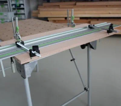 Ustalanie położenia przedniego rzędu otworów