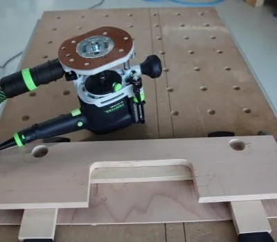 Wykonanie wgłębień w przednich elementach