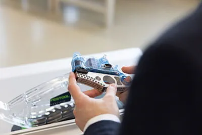 Technologia SawStop w stołowej pilarce tarczowej TKS 80 firmy Festool
