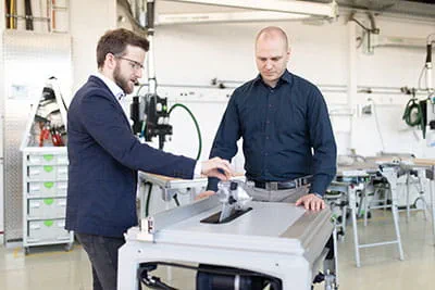 Technologia SawStop w stołowej pilarce tarczowej TKS 80 firmy Festool