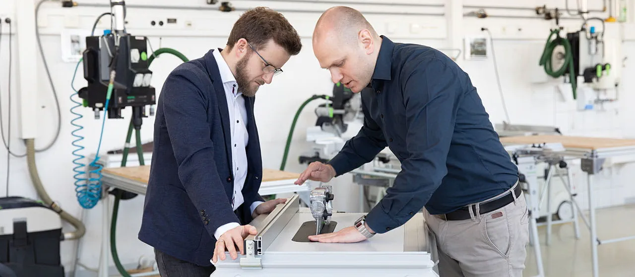 Technologia SawStop w stołowej pilarce tarczowej TKS 80 firmy Festool