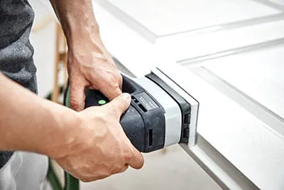 Szlifowanie za pomocą szlifierki linearnej LS 130 firmy Festool