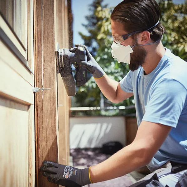 Szlifowanie przy użyciu szlifierki akumulatorowej Festool