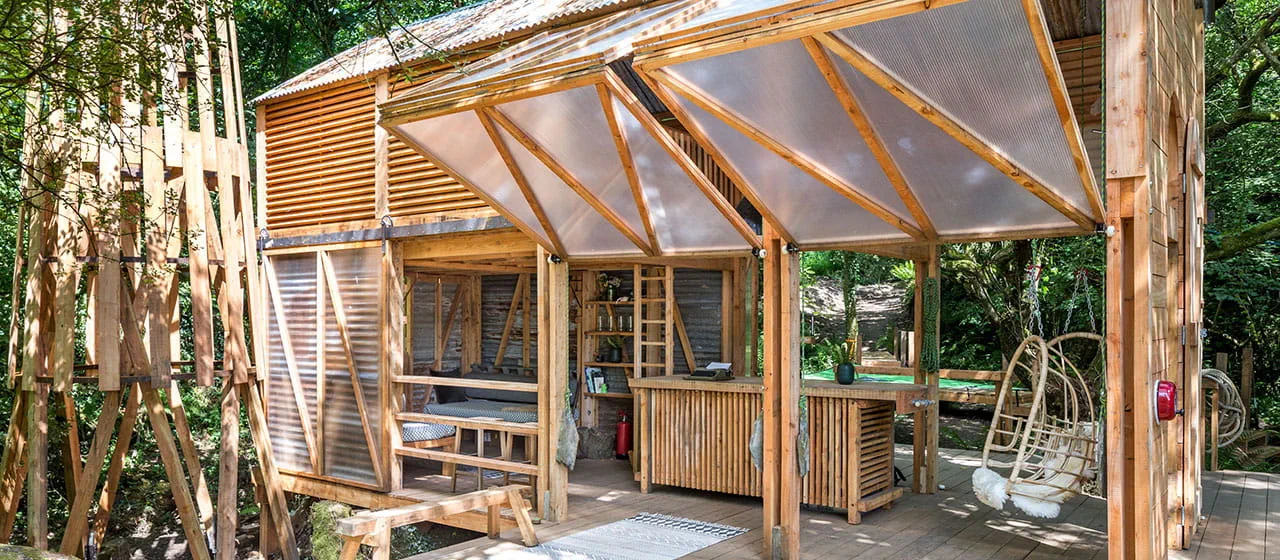 Pub pośród lasów Kornwalii