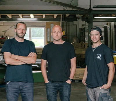 Action Sports made in Durach (od lewej): Kierownik Produkcji Martin Hänsel, Dyrektorzy Zarządzający Dirk Scheumann i Johannes Meier.