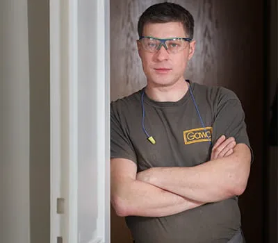 Jarek Gawina, mistrz układania parkietu